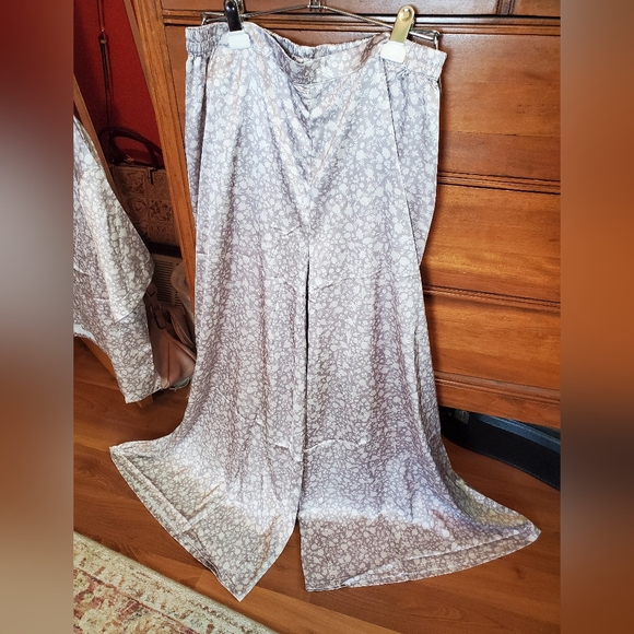 Joyfolie Pajama Set - Picture 4 of 4